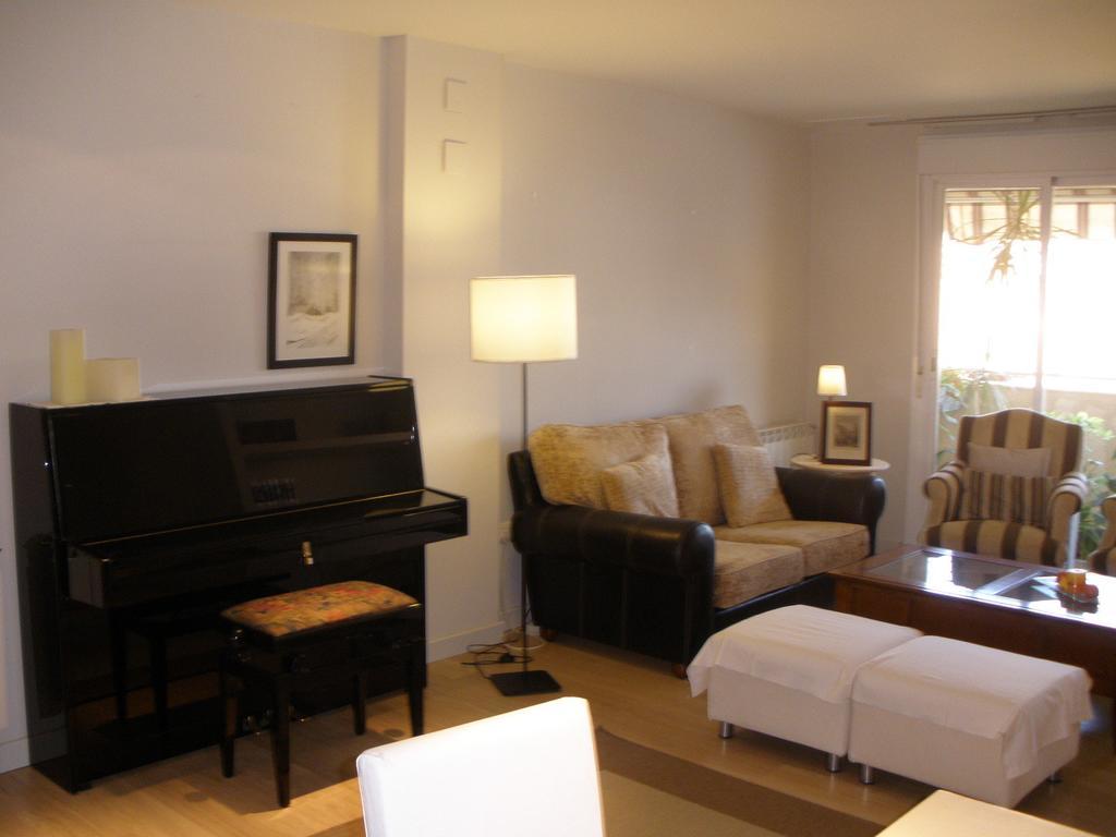 Apartamento Tibula Teatro Parking 메리다 객실 사진